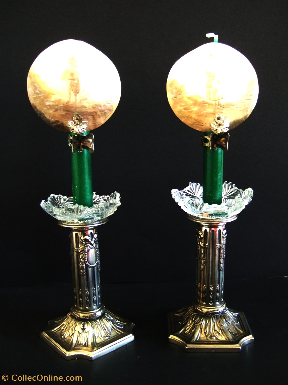 Paire de bougeoirs avec écran de lumière à pincer sur la bougie art antiquites eclairage ancien paire de bougeoirs avec ecran de lumiere a pincer sur la bougie