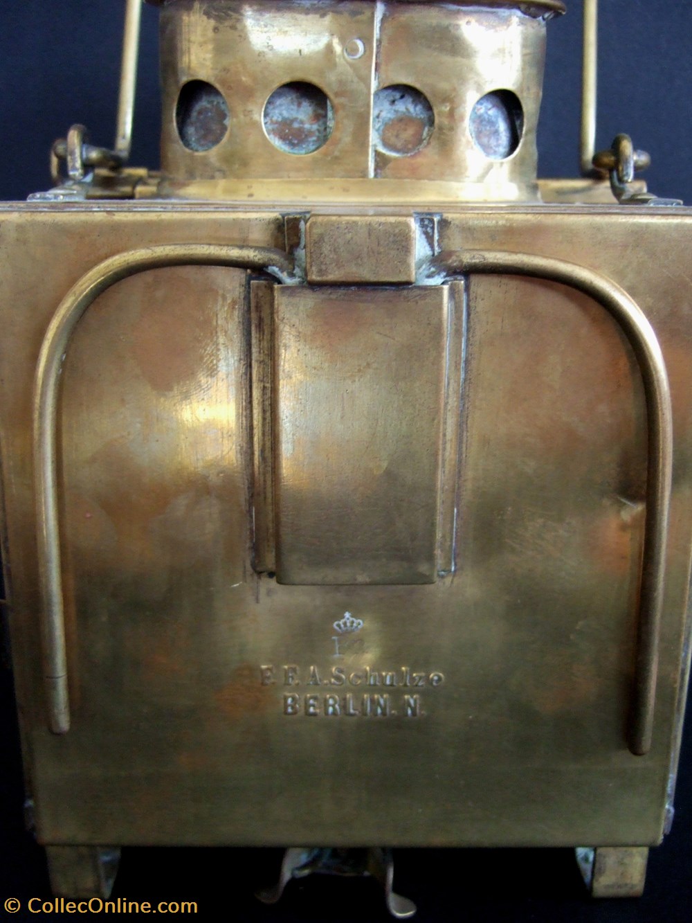 Lanterne en cuivre de l'armée Allemande 3 art antiquites eclairage ancien lanterne en cuivre de armee allemande