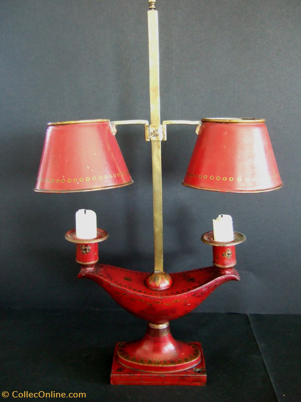 Lampe de bibliothèque en tôle peinte à deux feux art antiquites eclairage ancien lampe de bibliotheque en tole peinte a deux feux