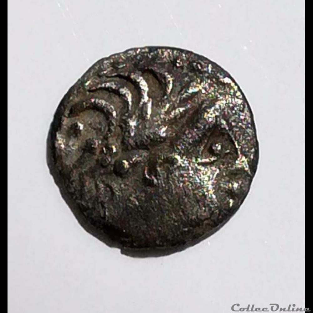 DT.3633 fraction de la serie dit a la couronne en chevrons monnaie antique gauloise dt 3633 fraction de la serie dit a la couronne en chevrons