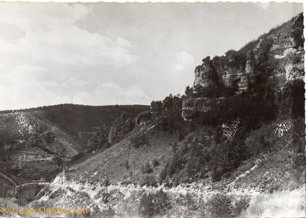 cartes postales europe france c07 3 route de ste enimie