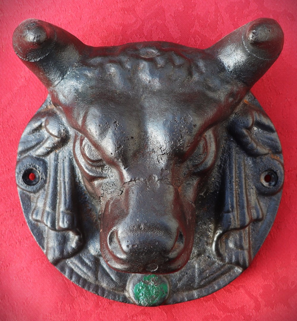 art antiquites tete de b uf ou taureau