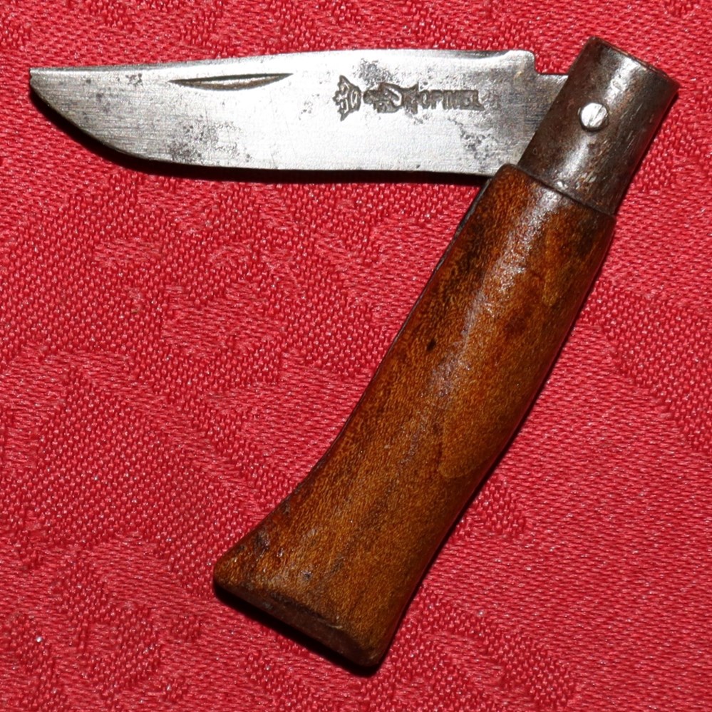 couteaux regionaux opinel main couronnee n 3