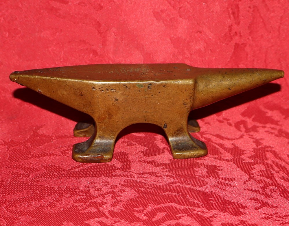 Petite enclume art antiquites ferronnerie petite enclume