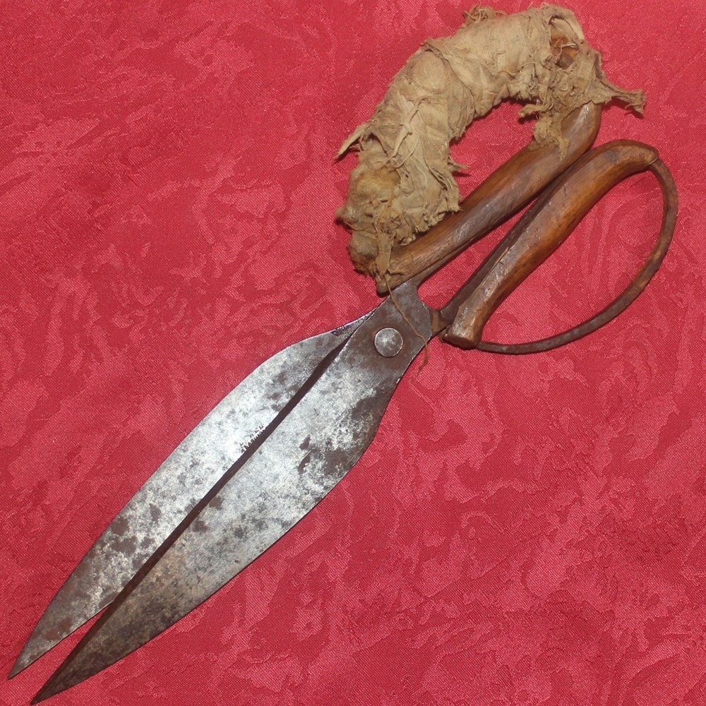 art antiquites ferronnerie lunel a laguiole
