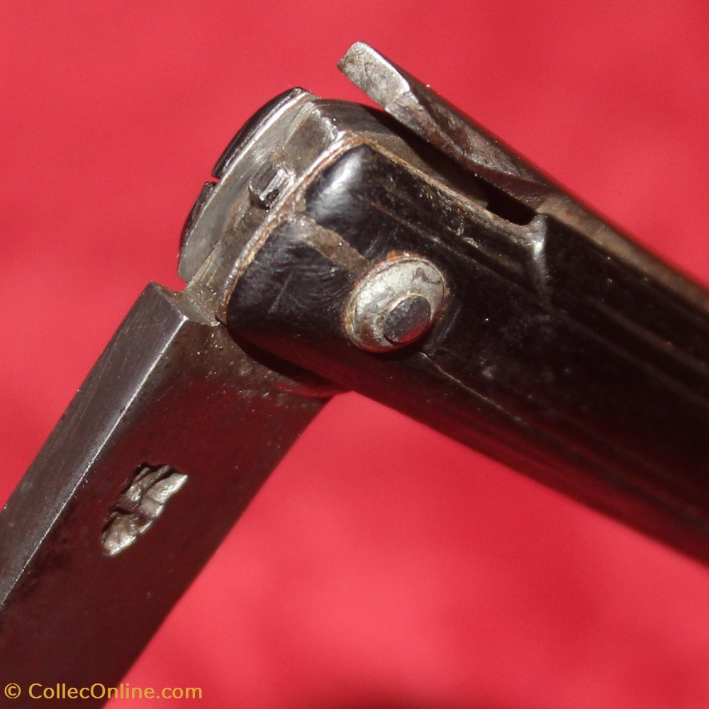 Couteau à cran d'arrêt XVIIIe 5 couteaux couteau a cran arret xviiie