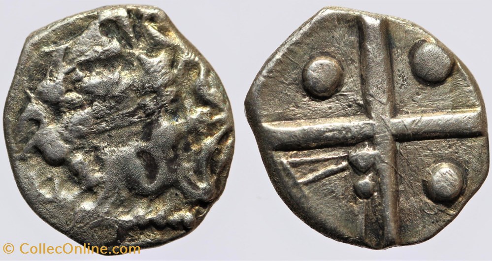 Cadurques - Drachme à la tête triangulaire monnaies antiques av jc ap celtes cadurques drachme a la tete triangulaire