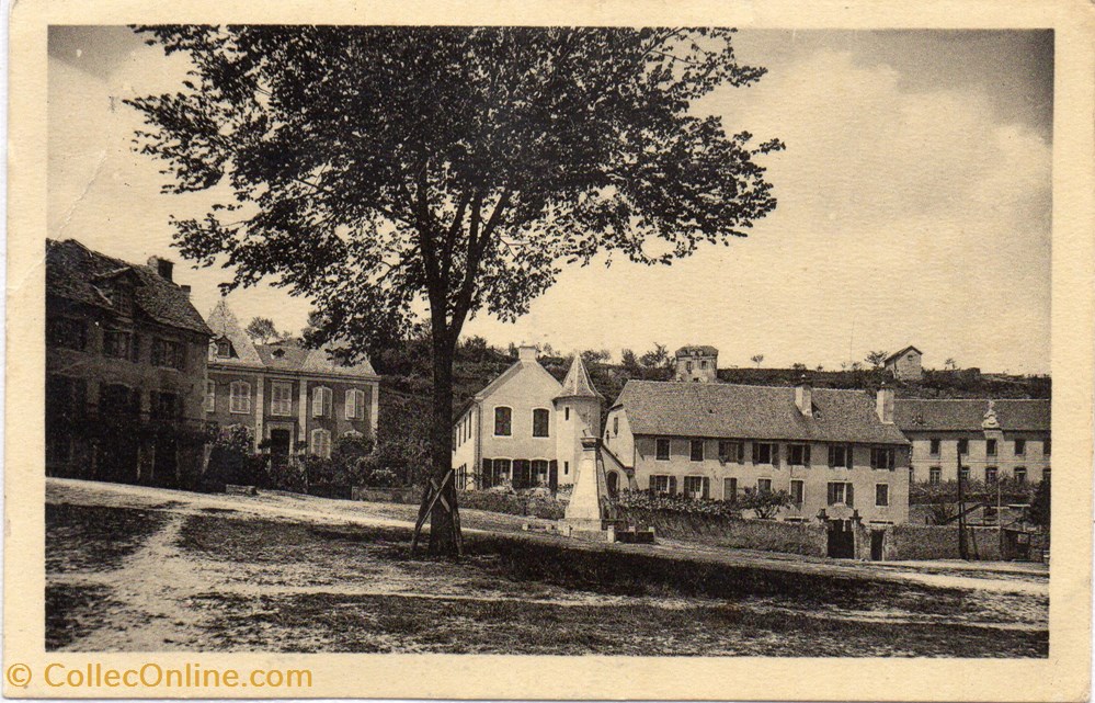 C18 - Place de la Liberté... carte postale france languedoc roussillon c18 place de la liberte