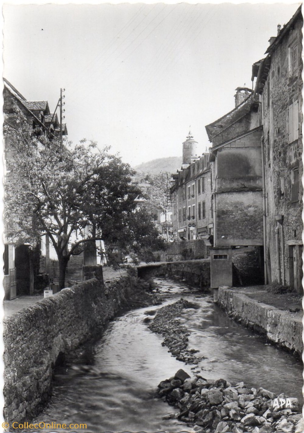 cartes postales europe france c04 267 le vieux quartier la riviere