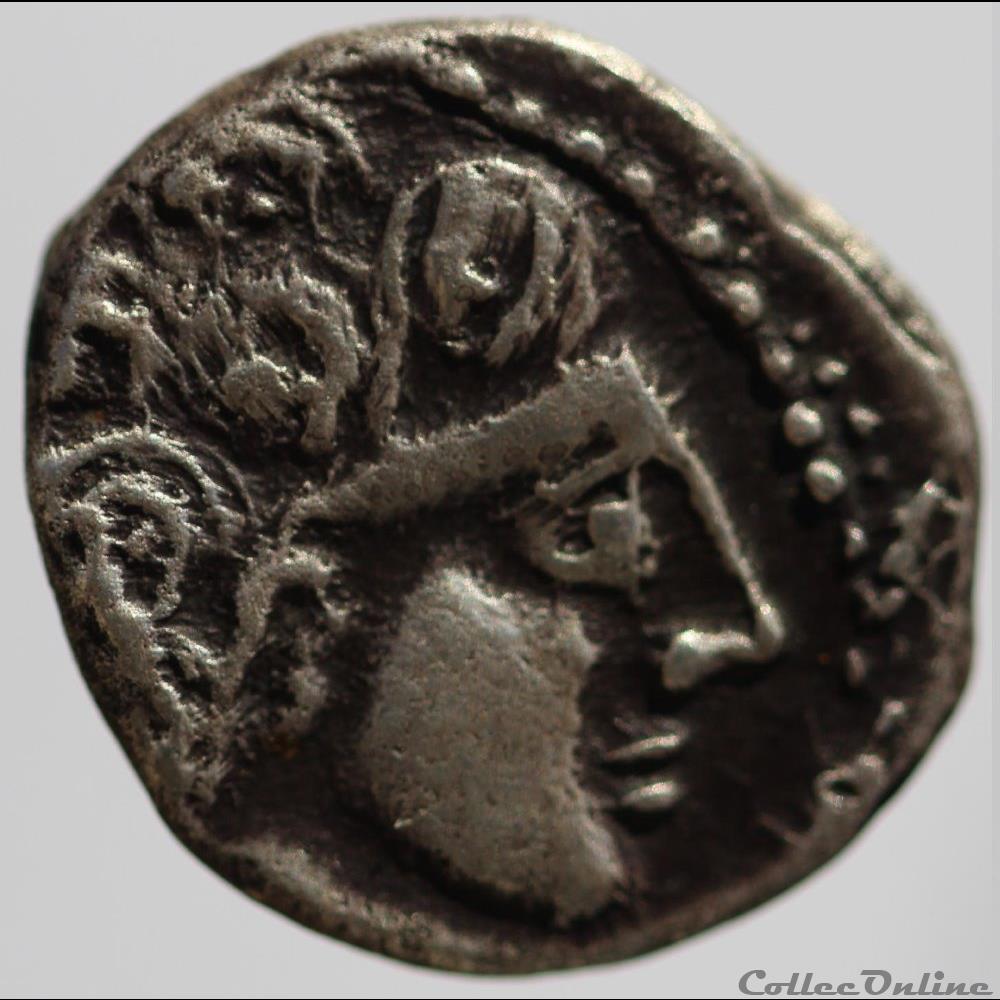 série 1175B DT 3545 drachme au bucrane monnaie antique gauloise serie 1175b dt 3545 drachme au bucrane