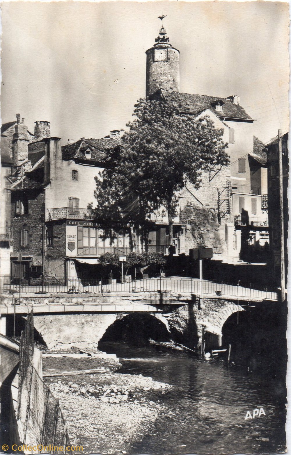 cartes postales europe france c34 102 la tour de horloge