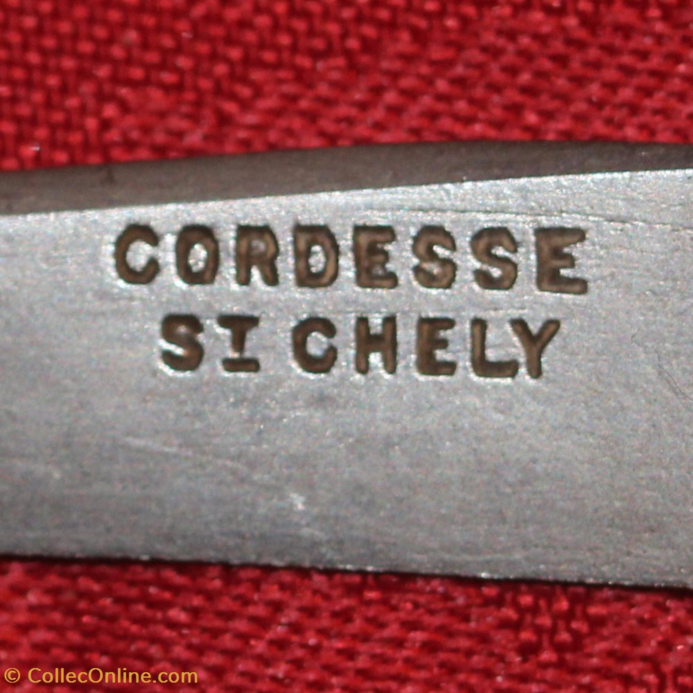 Laguiole, Cordesse à St-Chély-d'Apcher 4 couteaux regionaux laguiole cordesse a st chely d apcher