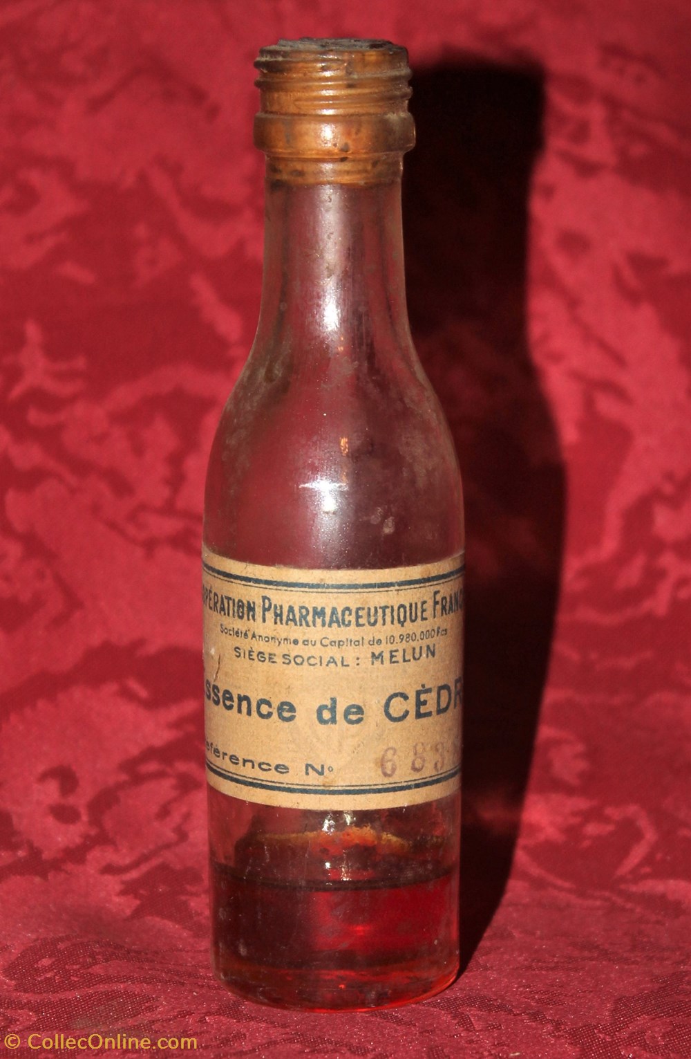 Essence de cèdre science pharmacie essence de cedre