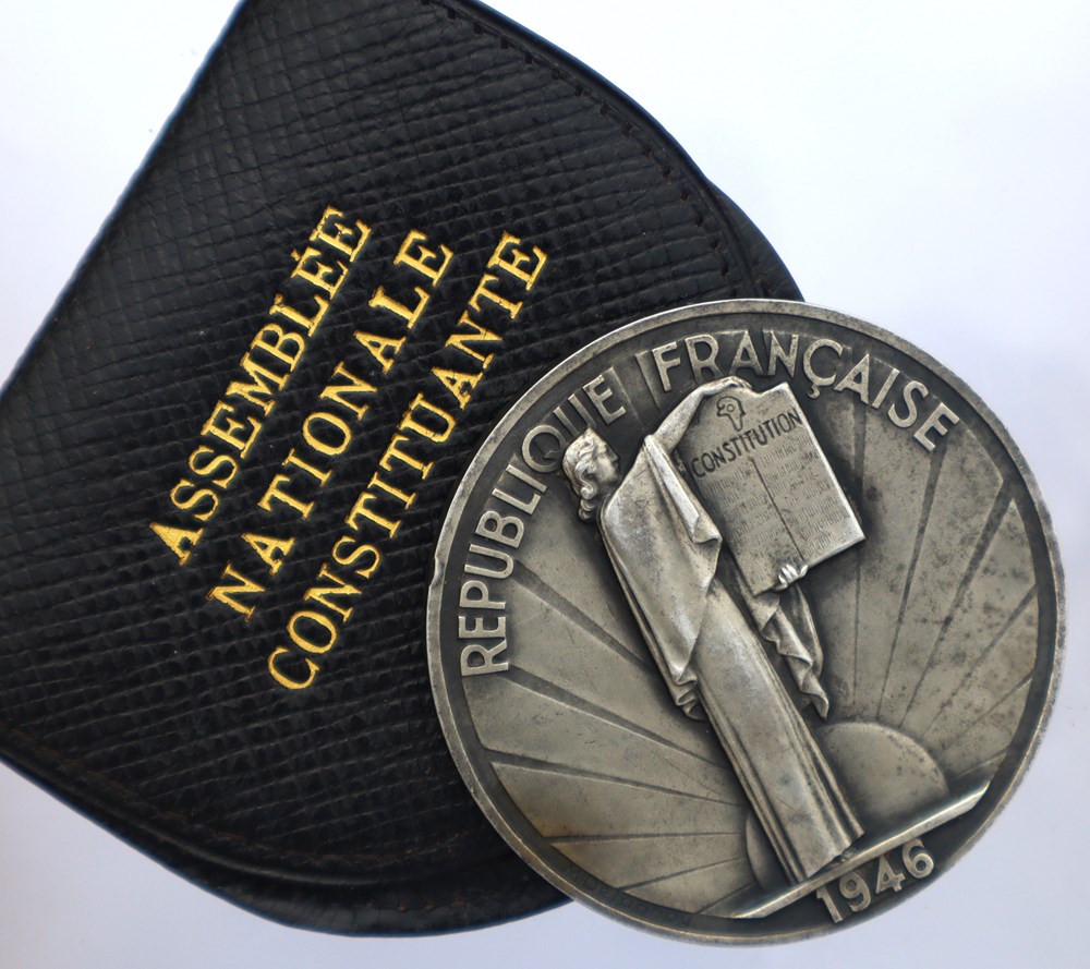 1946 - Médaille parlementaire, IIe Assemblée nationale constituante, Gilbert De Chambrun medailles france 1946 medaille parlementaire iie assemblee nationale constituante gilbert de chambrun