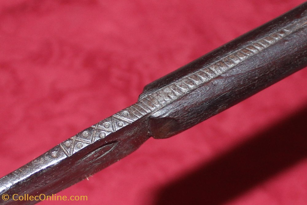 Engelvin J.-B. à Javols, couteau fixe, 5 couteaux engelvin j b a javols couteau fixe