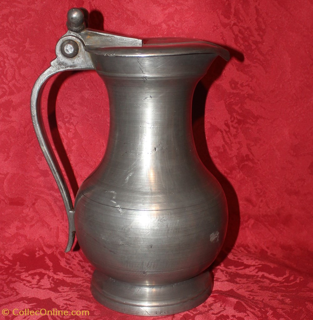 art antiquites etains pichet en etain