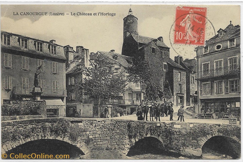C05 - Le Château et l' Horloge cartes postales europe france c05 le chateau et horloge