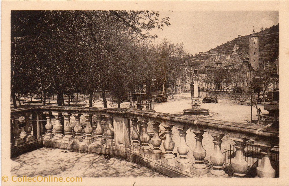 cartes postales europe france c15 la place du marechal foch