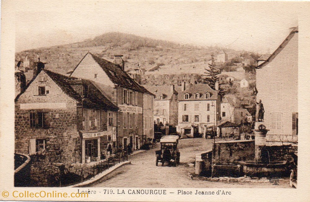 C03 - 719 - Place Jeanne d'Arc cartes postales europe france c03 719 place jeanne arc