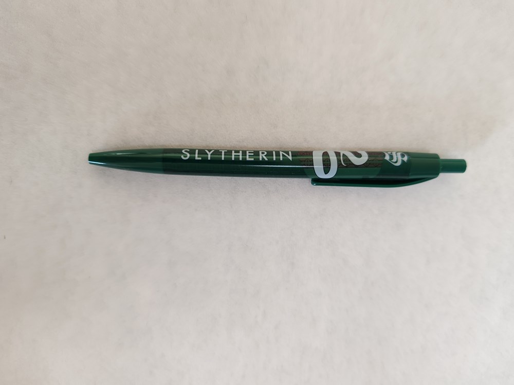 Set 4 Stylos des maison de Poudlard 2 divers crayons set 4 stylos des maison de poudlard