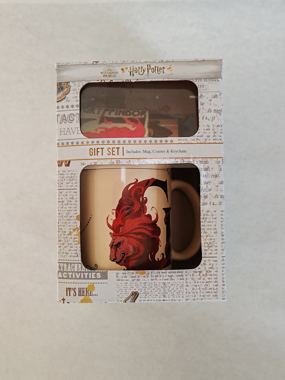 Coffret Gryffondor art de la table argenterie service a the cafe tasses mugs coffret gryffondor