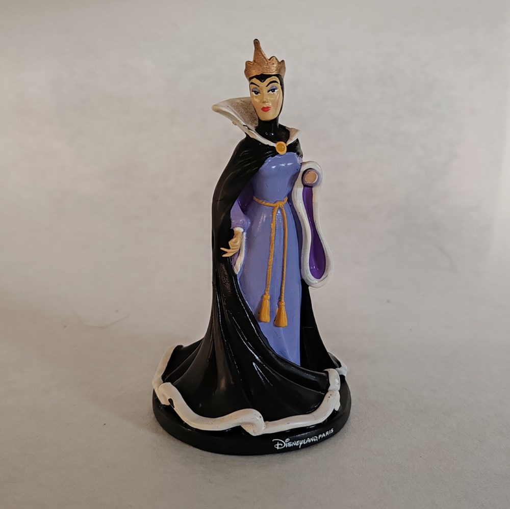 Reine Sorcière jeux de societe jouets reine sorciere