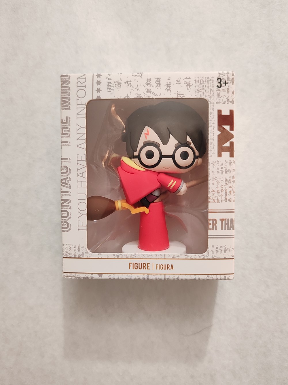Harry Potter Cape rouge sur Nimbus figurines autres harry potter cape rouge sur nimbus