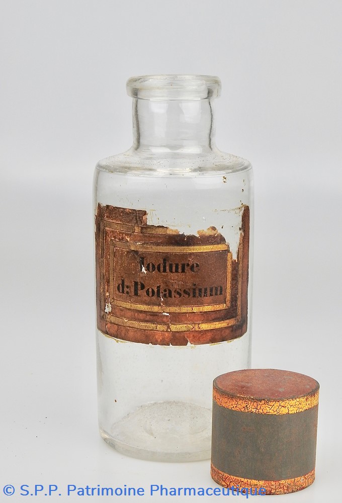Flacon en verre petit modèle Pharmacie RAVASSE 3 science flacon en verre petit modele pharmacie ravasse