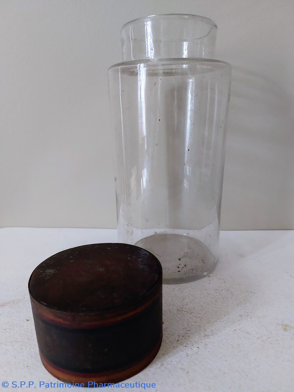 science 20 pot de pharmacie en verre blanc
