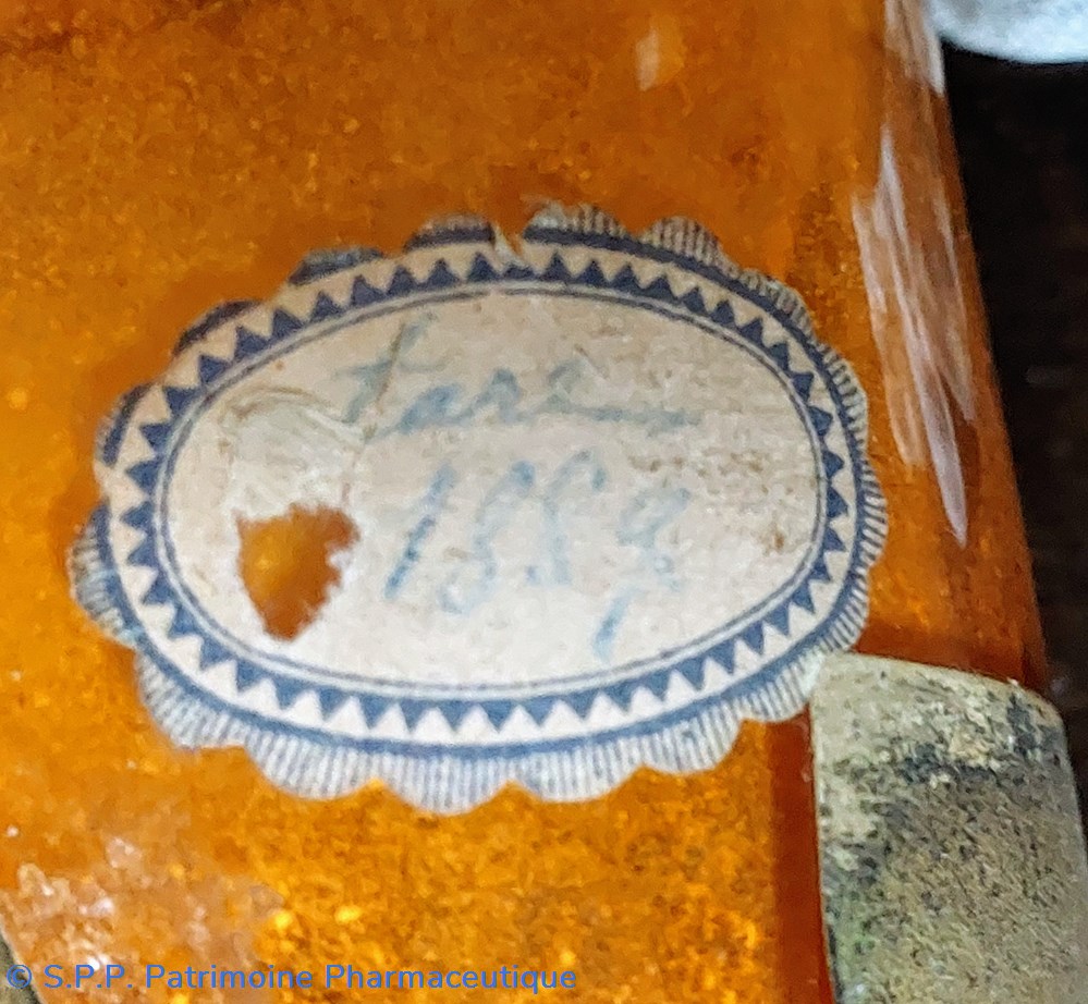 Flacon en verre ambré 11.5 " Valerianus Zincicus" 6 science pharmacie flacon en verre ambre 11 5 valerianus zincicus