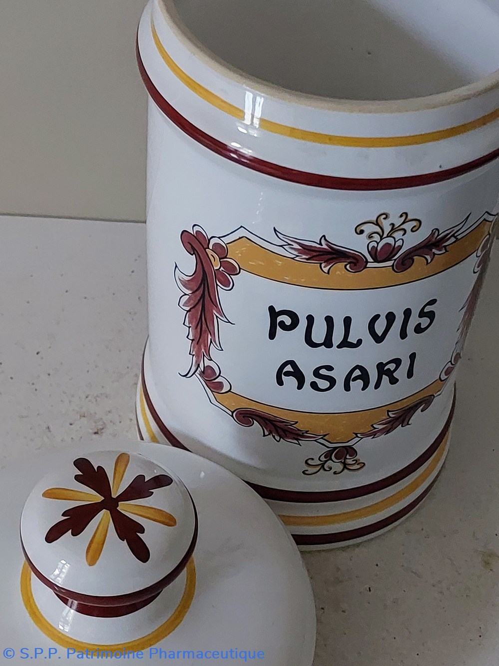 science pharmacie pulvis asari pot de vitrine