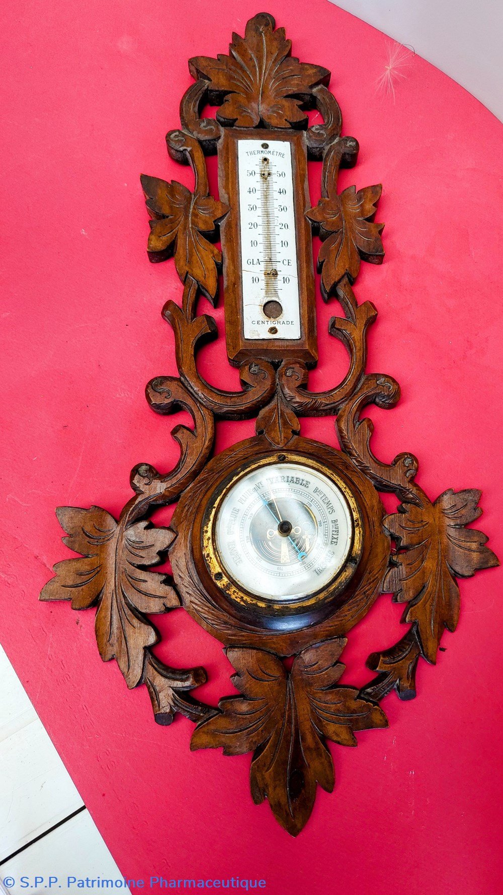 science pharmacie barometre thermometre mural support en bois