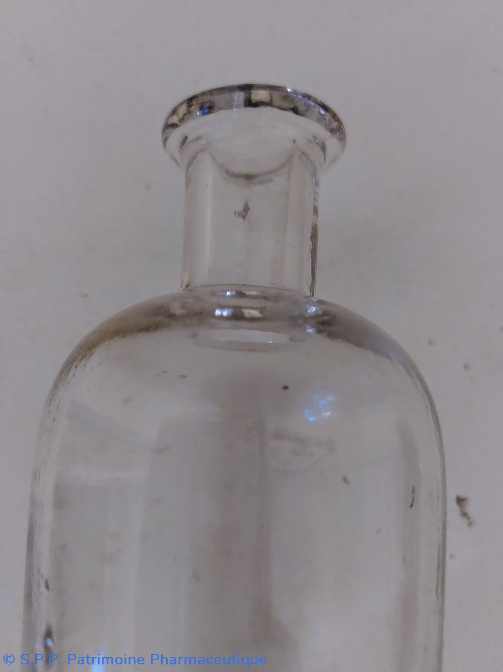 science pharmacie 15 flacon cylindrique en verre