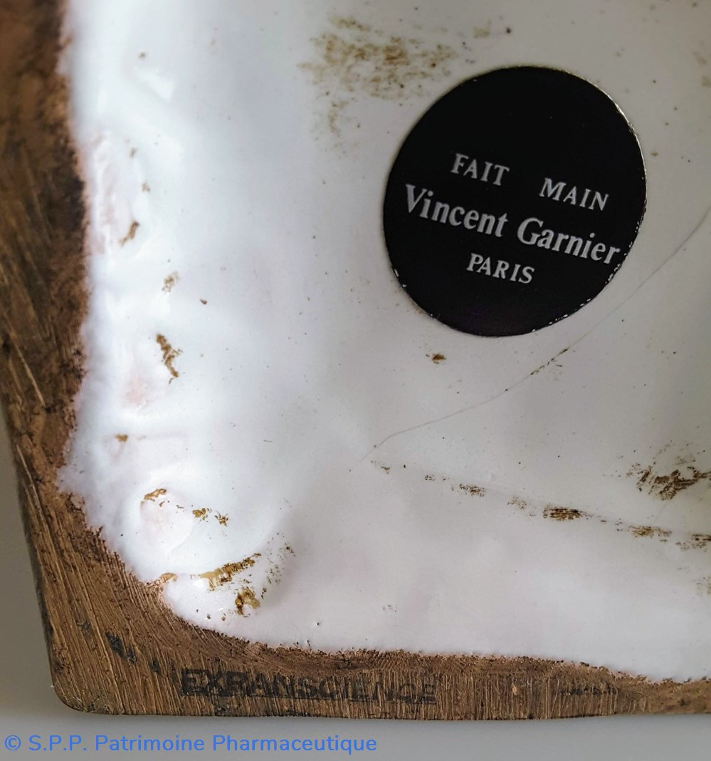science pharmacie bouteille en faience melisse