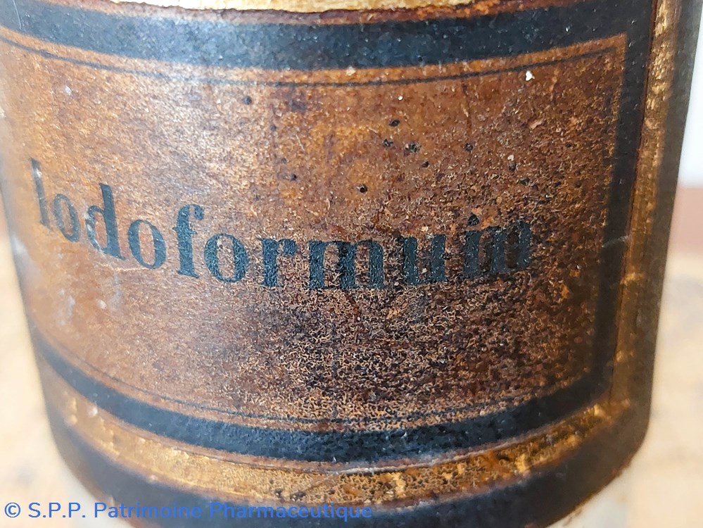 Iodoformuin petit flacon de pharmacie 2 science iodoformuin petit flacon de pharmacie