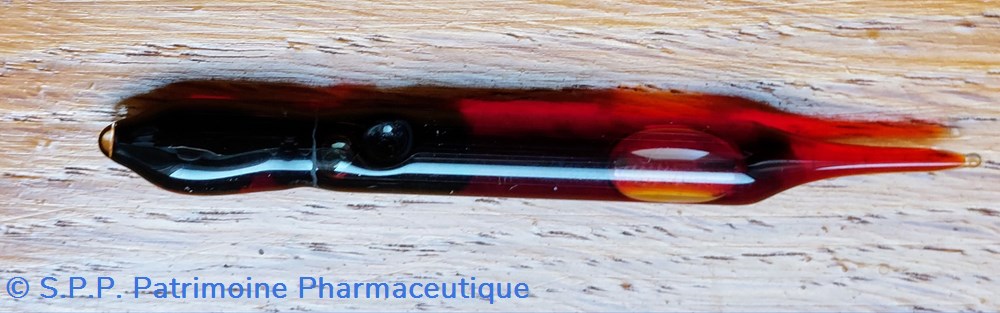 AMPOULE une extrémité aplatie 3 science ampoule une extremite aplatie