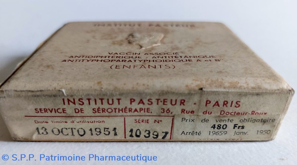 science pasteur vaccin associe enfants
