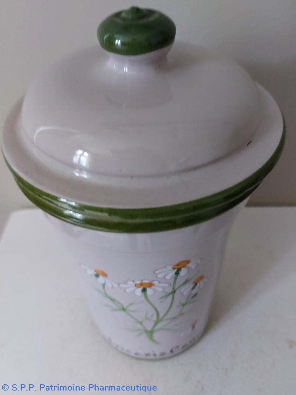 objets publicitaires pot de pharmacie klorane matricaria camomilla