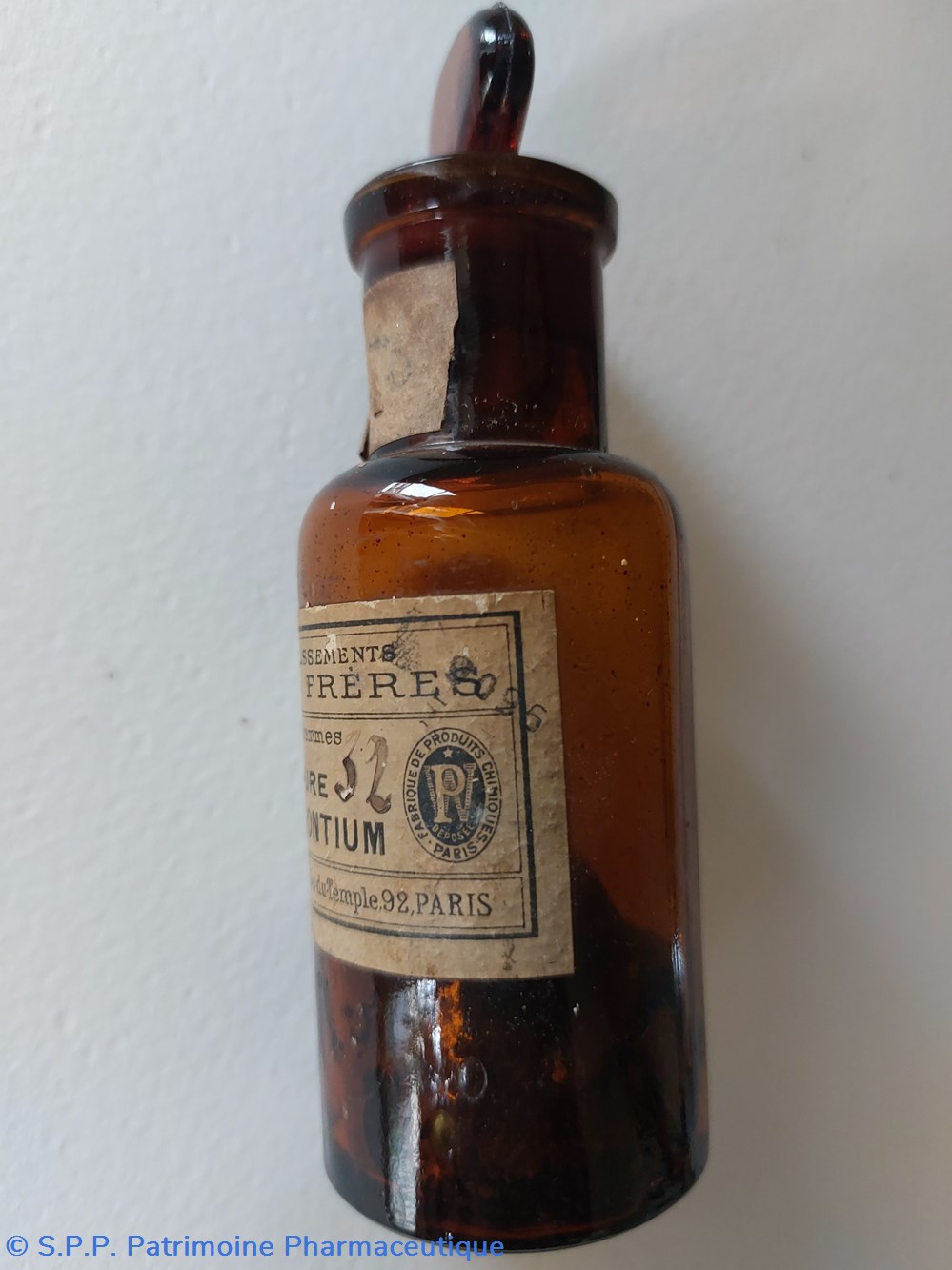 Iodure de Strontium- flacon en verre ambré avec bouchon 3 science pharmacie iodure de strontium flacon en verre ambre avec bouchon