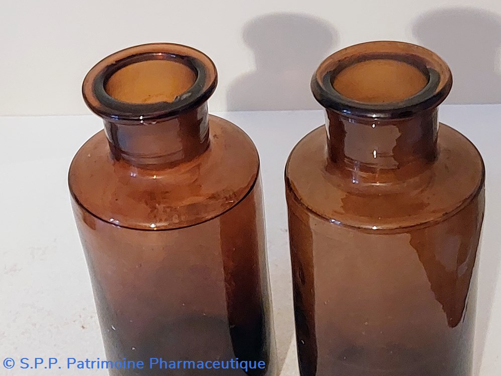 Flacons 14 cm en verre ambré 2 science pharmacie flacons 14 cm en verre ambre