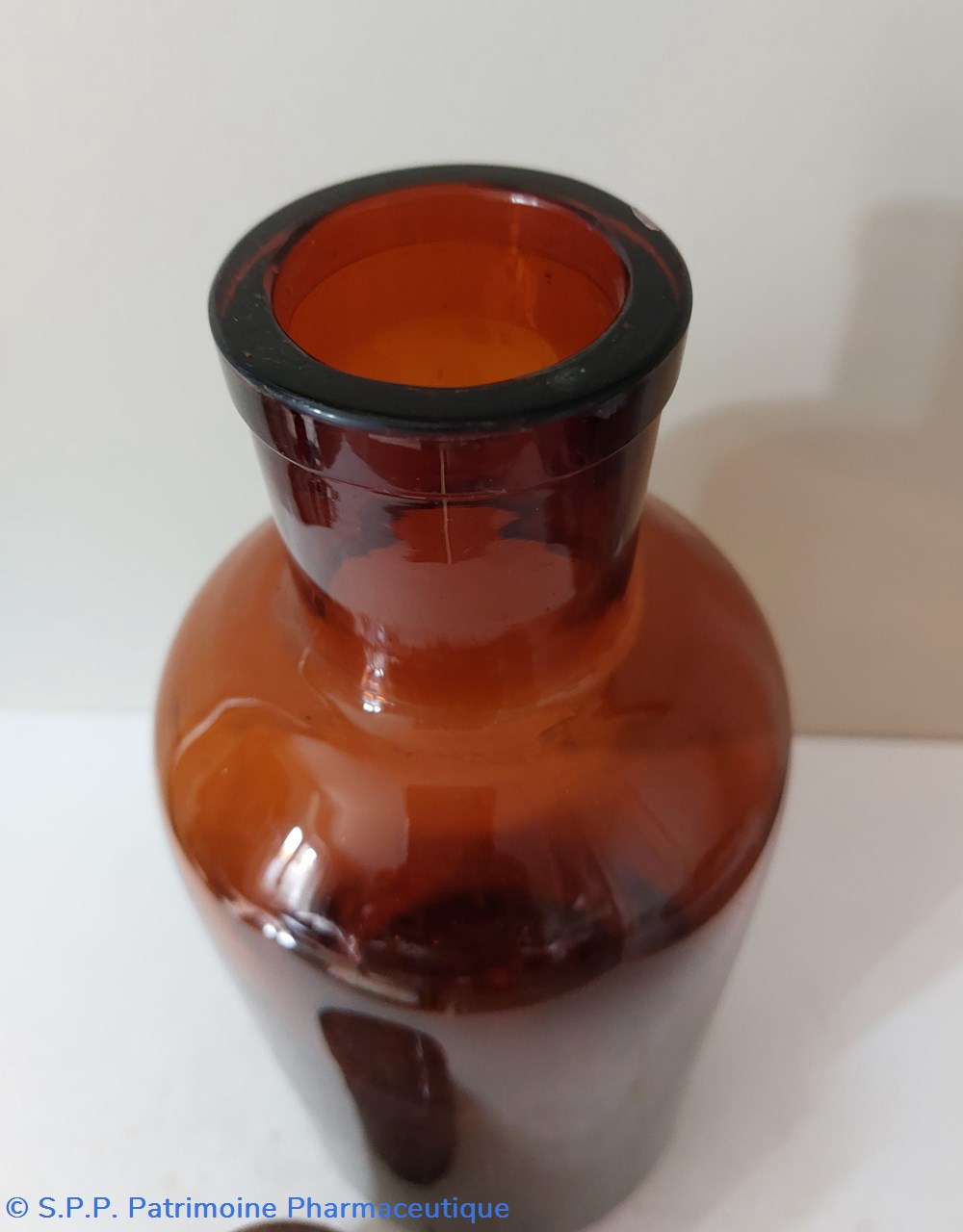science pharmacie flacon verre ambre h25 goulot 4 cm
