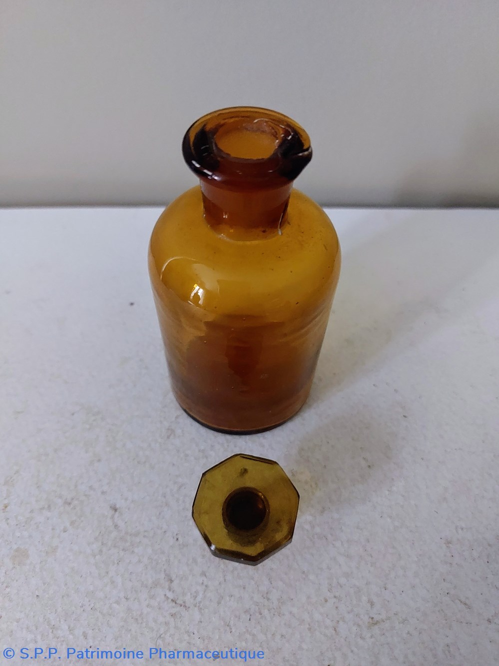 science pharmacie flacon 9 cm verre ambre