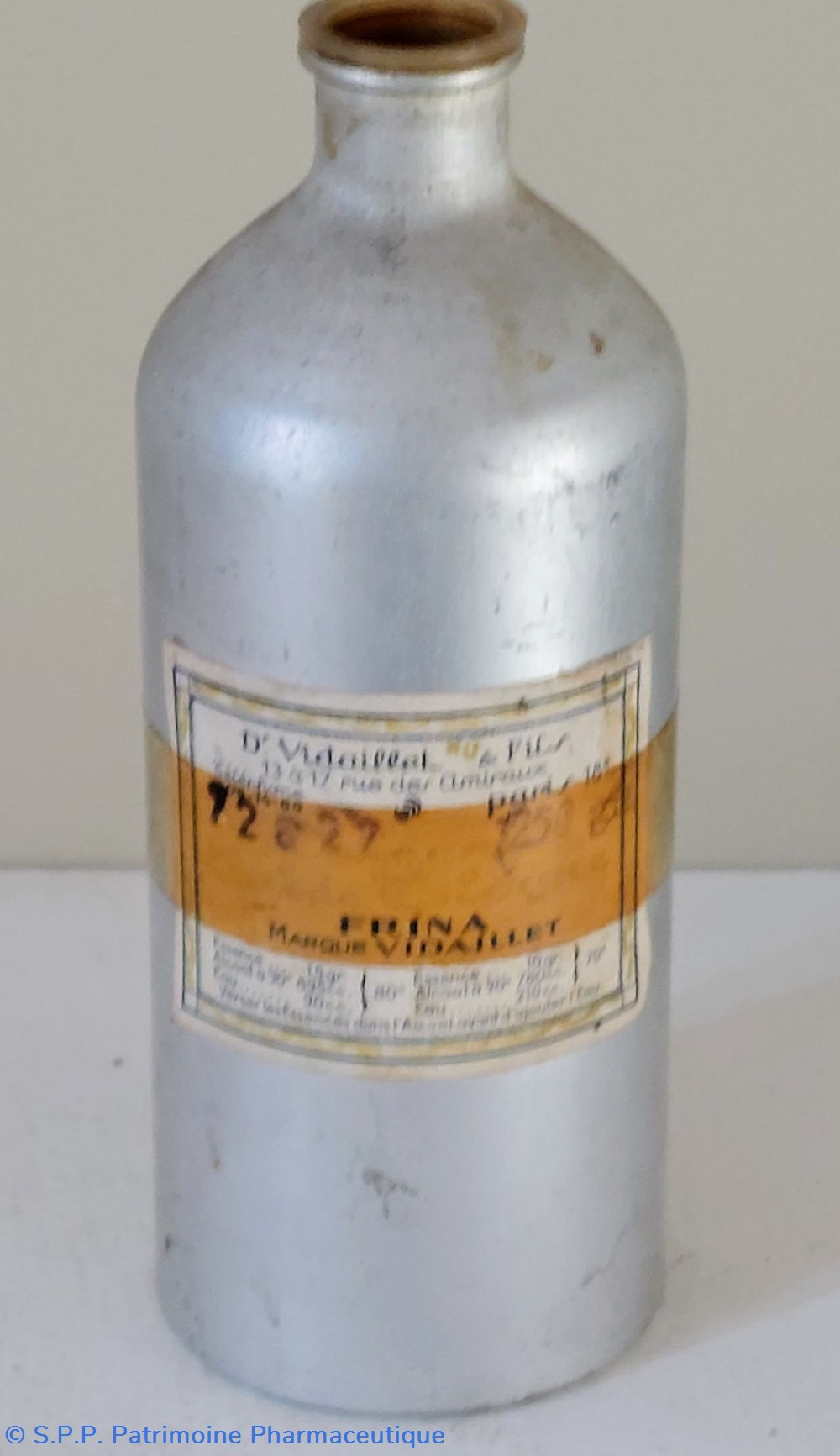 science pharmacie frina essences marque vidaillet bidon aluminium