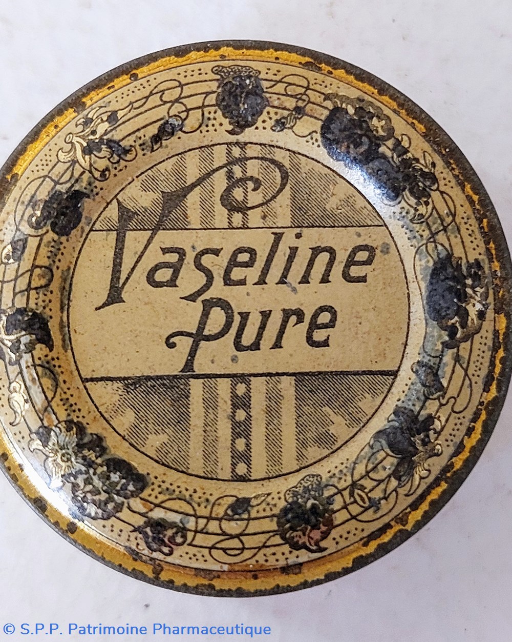 science pharmacie vaseline pure boite metal de poche