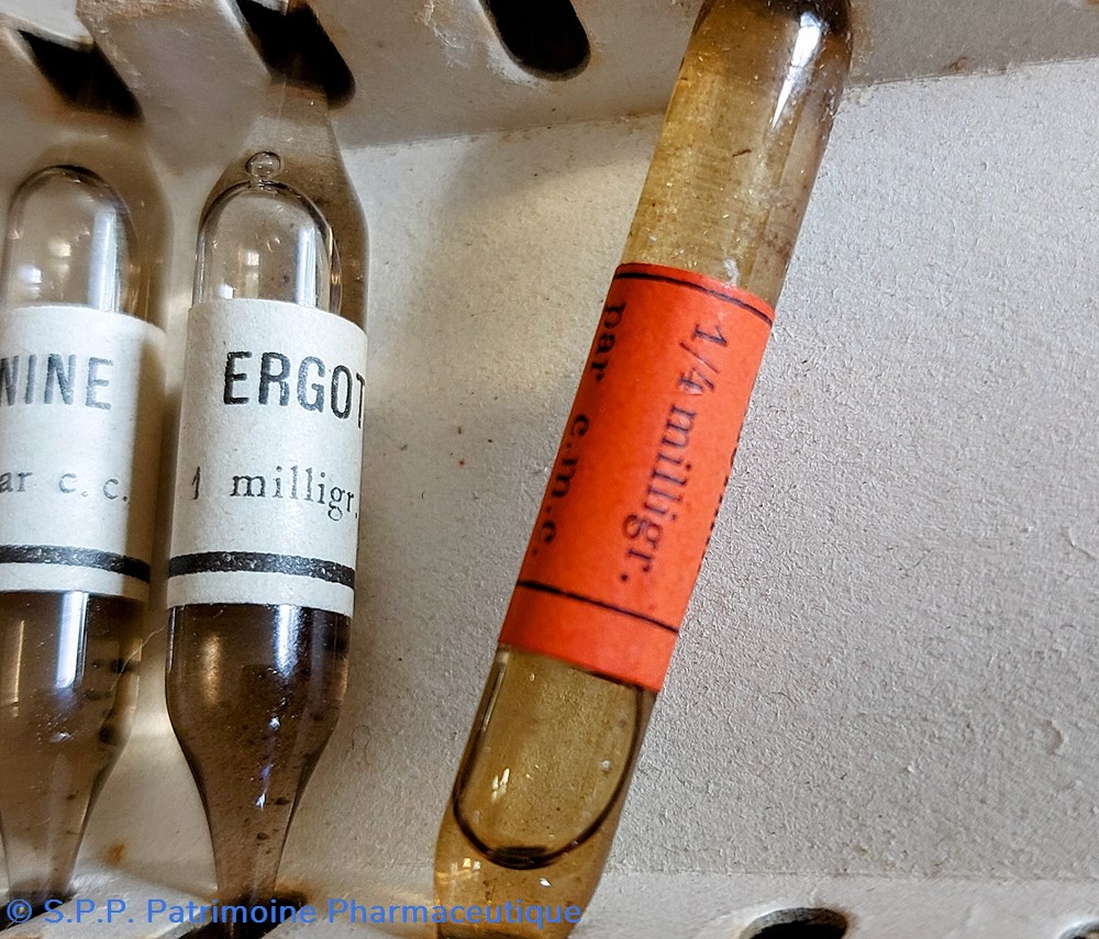 science pharmacie ergotinine 50 tubes ampoules de 1 cc
