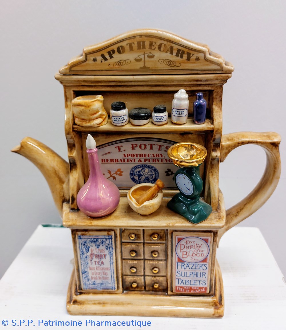 Pharmacie en faïence / théière de collection objets publicitaires pharmacie en faience theiere de collection