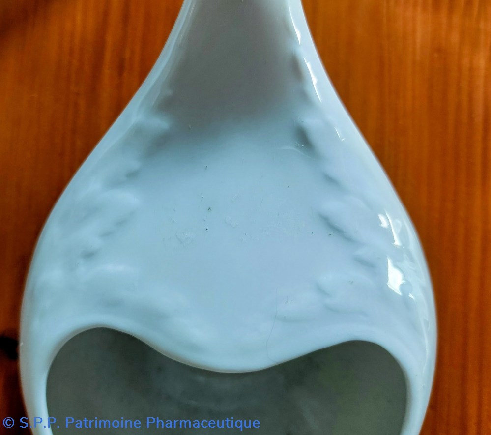science pharmacie biberon de malade canard de malade