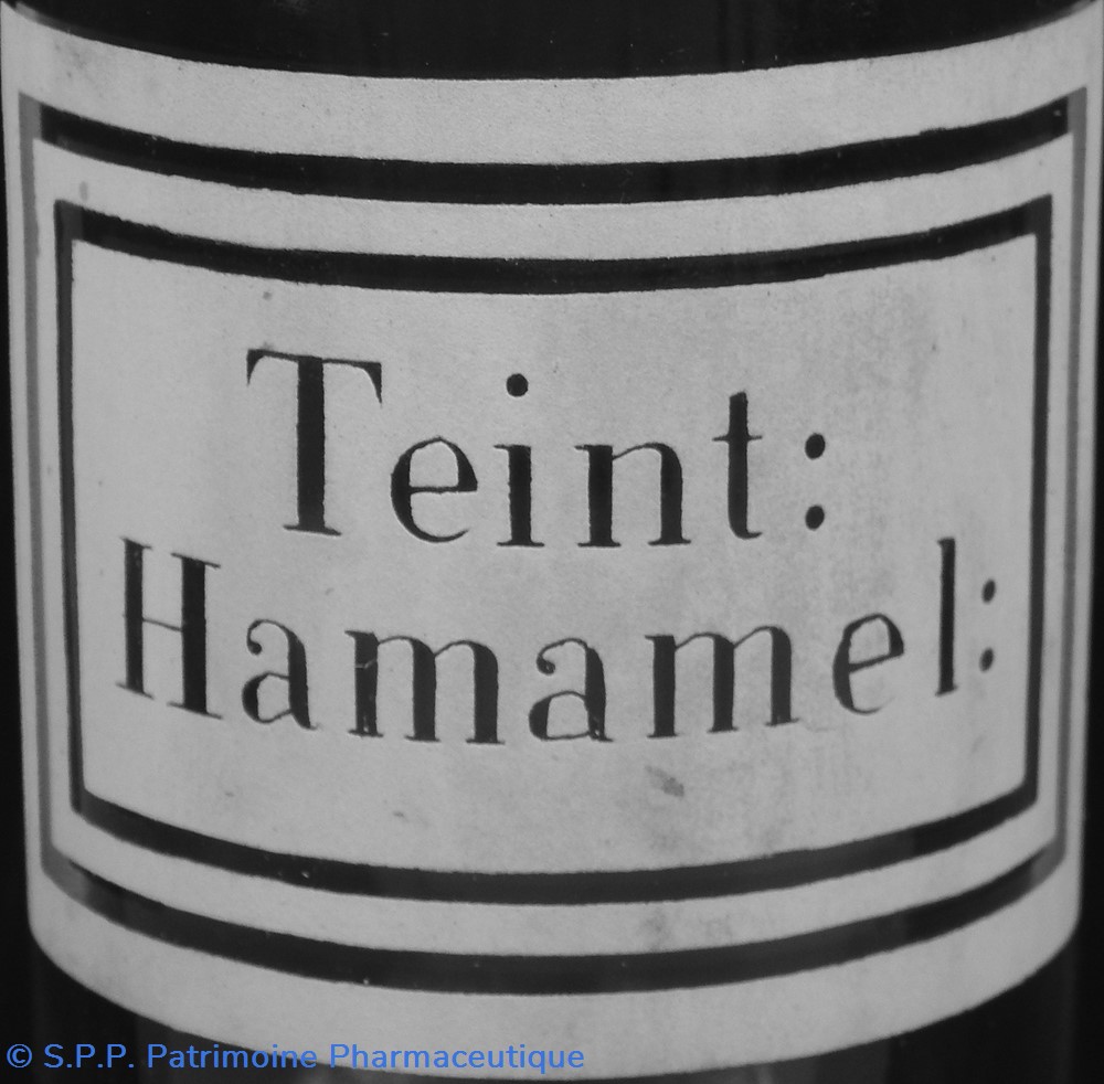 Flacon en verre petit modèle étiquette blanche Pharmacie RAVASSE 2 science flacon en verre petit modele etiquette blanche pharmacie ravasse