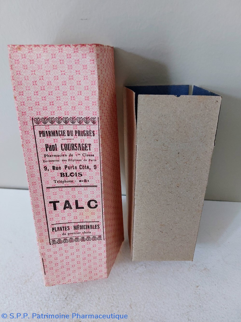 documents anciens emballage talc