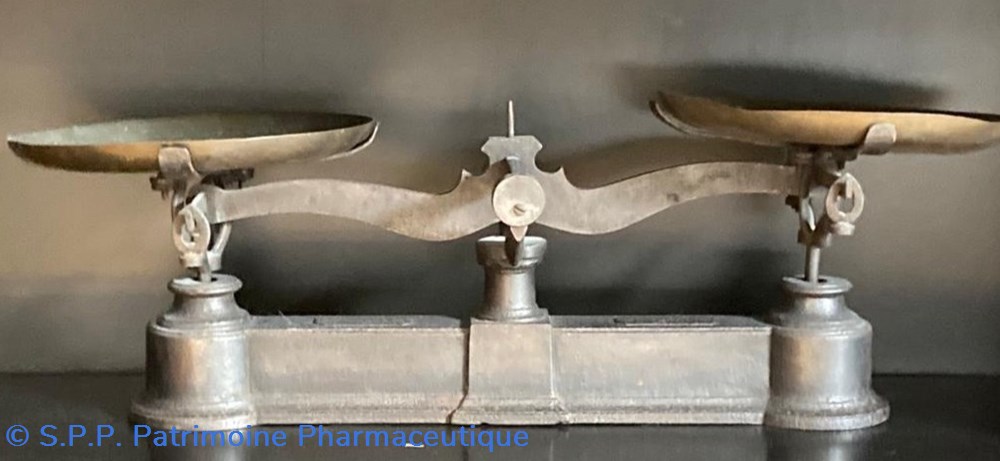 science pharmacie balance roberval
